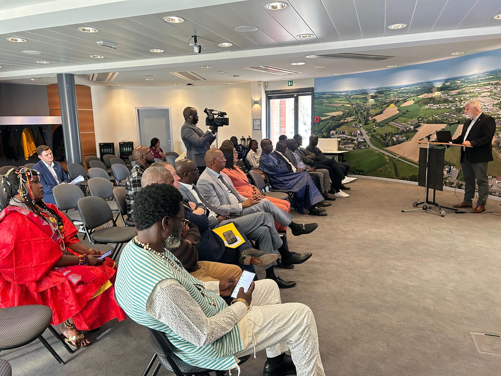 WhatsApp Image 2025-12-01 at 10.33.23 AM (4)